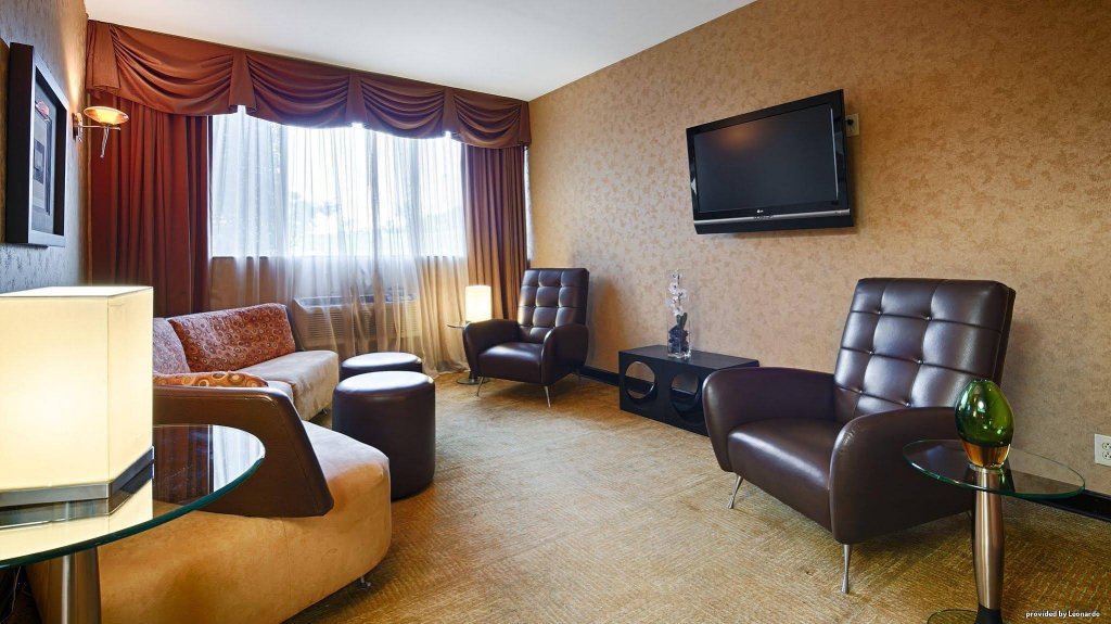 Фото Best Western Plus Charlotte/Matthews Hotel