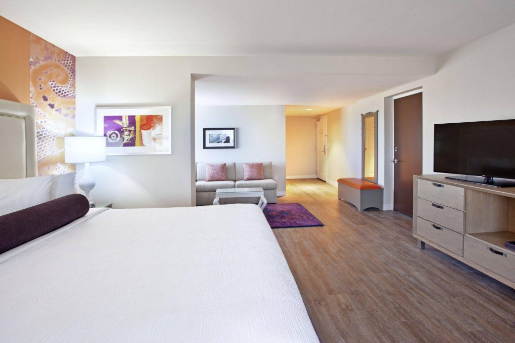 Фото Hotel Indigo Austin Downtown - University, an Ihg Hotel