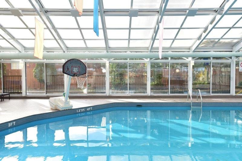 Фото Quality Inn and Conference Centre