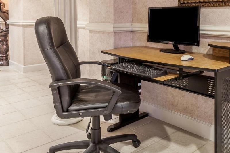 Фото Super 8 by Wyndham Hillsboro Tx