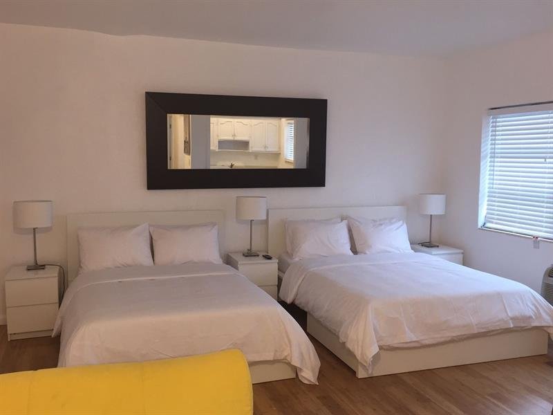 Фото South Beach Rooms and Hostel