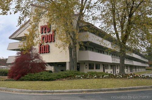 Внешний вид отеля Red Roof Inn Atlanta - Norcross в Норкроссе, фото 5