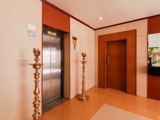 Фото Hotel Subham