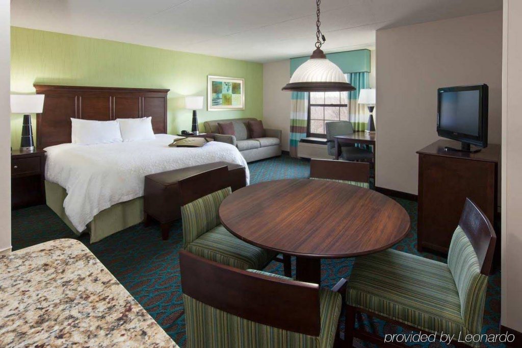 Фото Hampton Inn Franklin/Milford