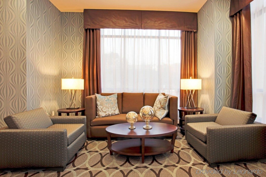 Фото Hilton Garden Inn Irvine Spectrum Lake Forest