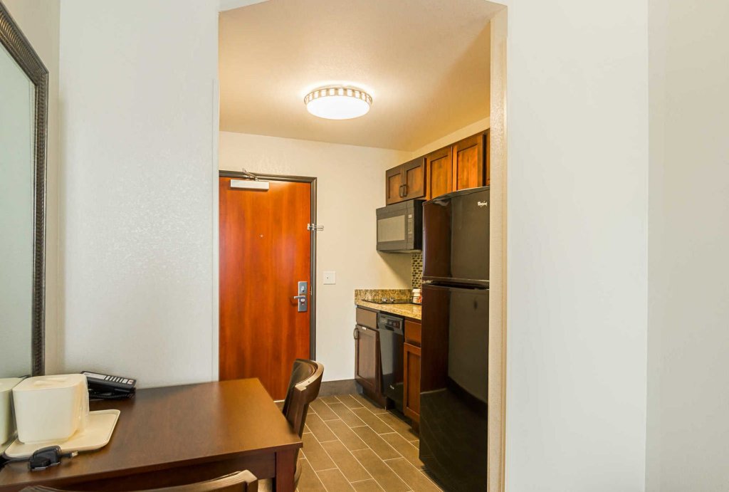 Фото MainStay Suites Near Denver Downtown