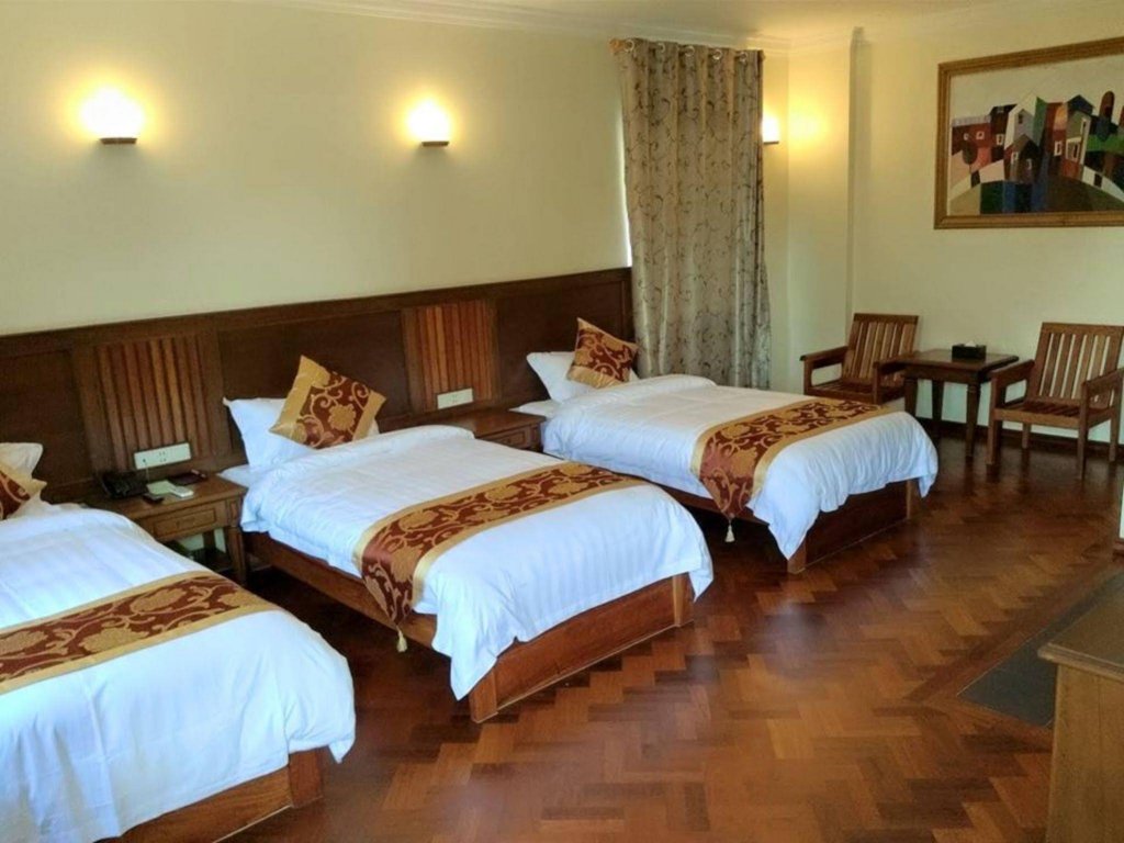 Фото The Home Hotel