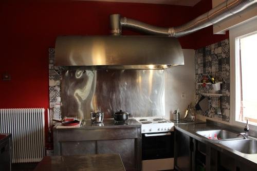 Фото Holy Rock - Hostel