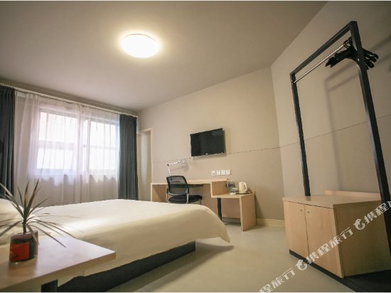 Фото Jinjiang Inn Wuhu Phoenix Food Street