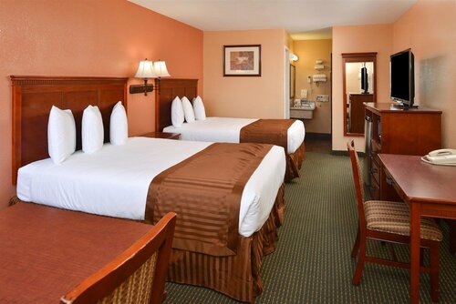 Гостиница Americas Best Value Inn & Suites Bakersfield E