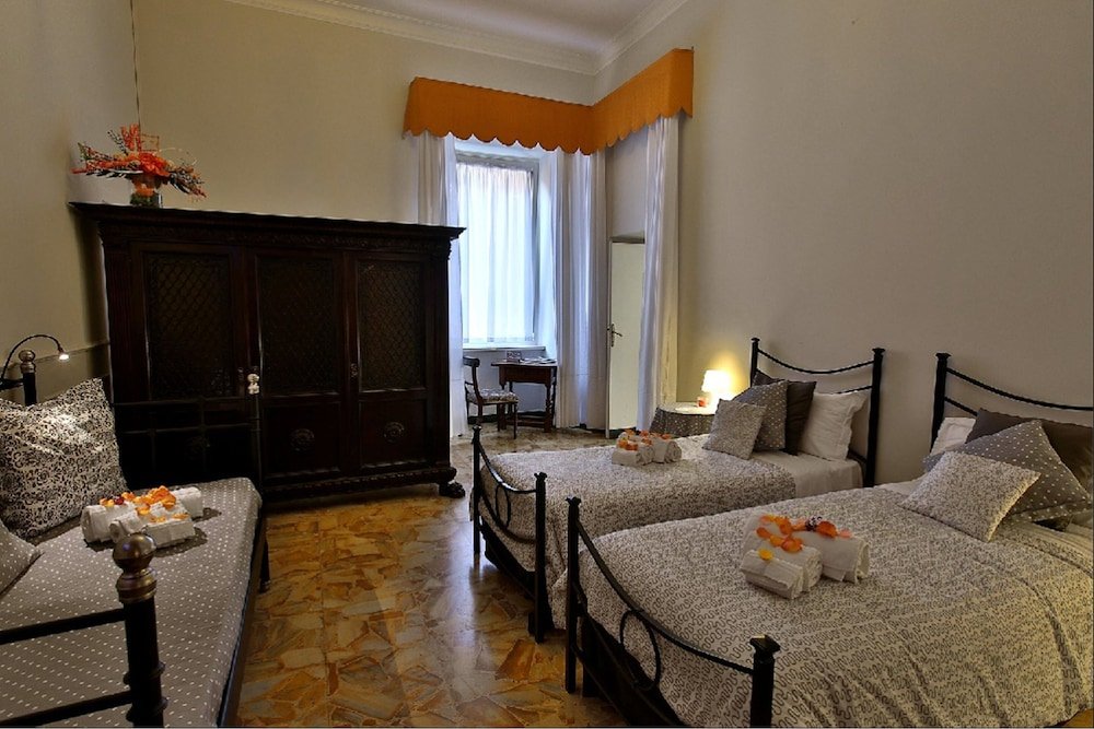 Фото Alibrandi Palace