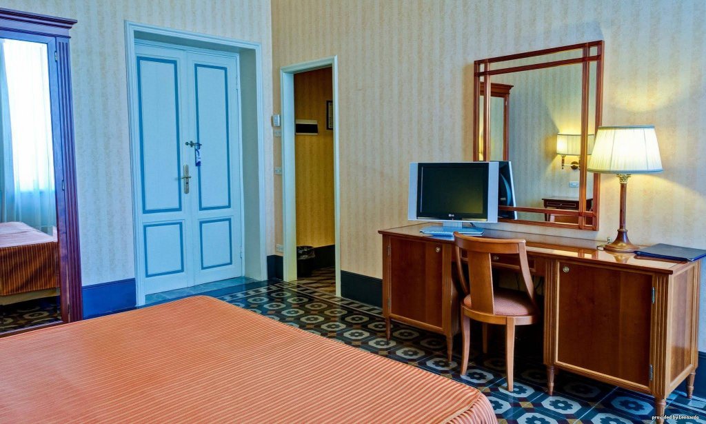 Фото Grand Hotel Royal