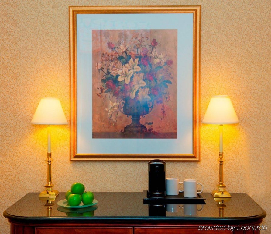 Фото Churchill Hotel