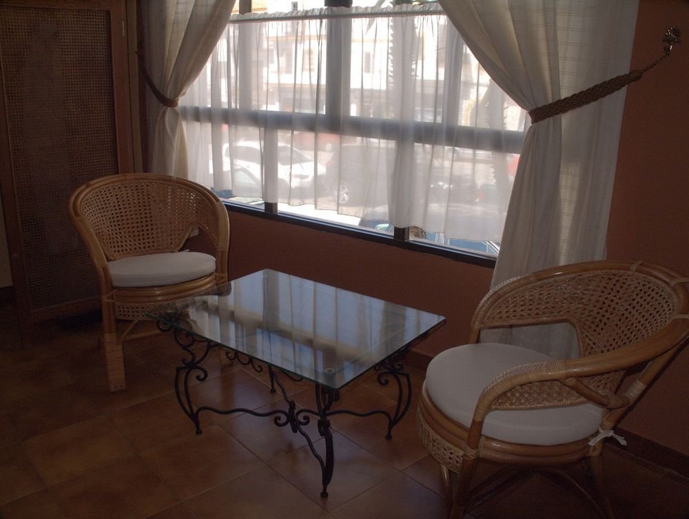 Фото Hotel Tres Jotas