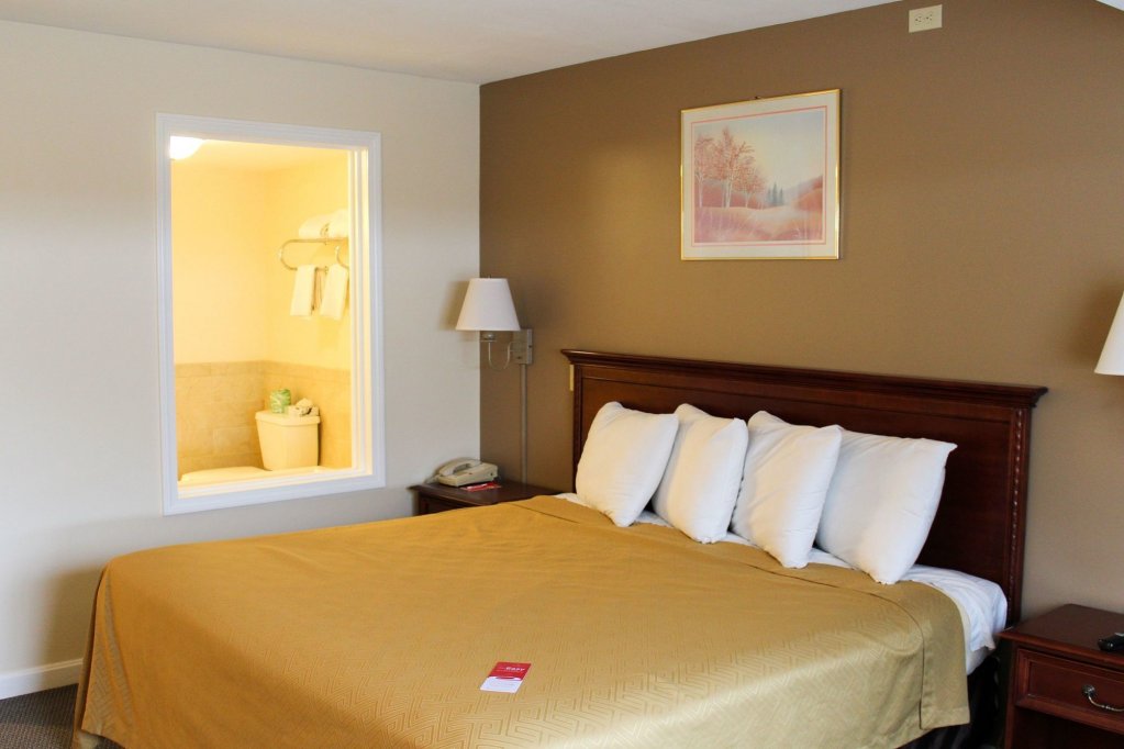 Фото Quality Inn & Suites