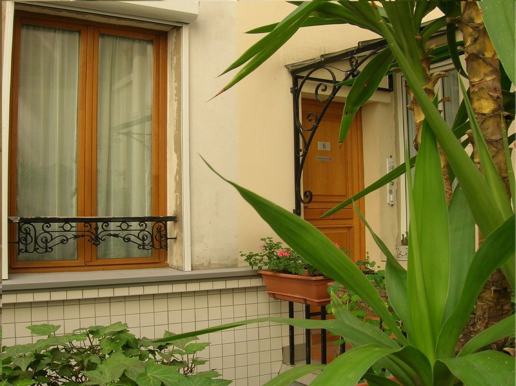 Фото Hotel Darcet Paris