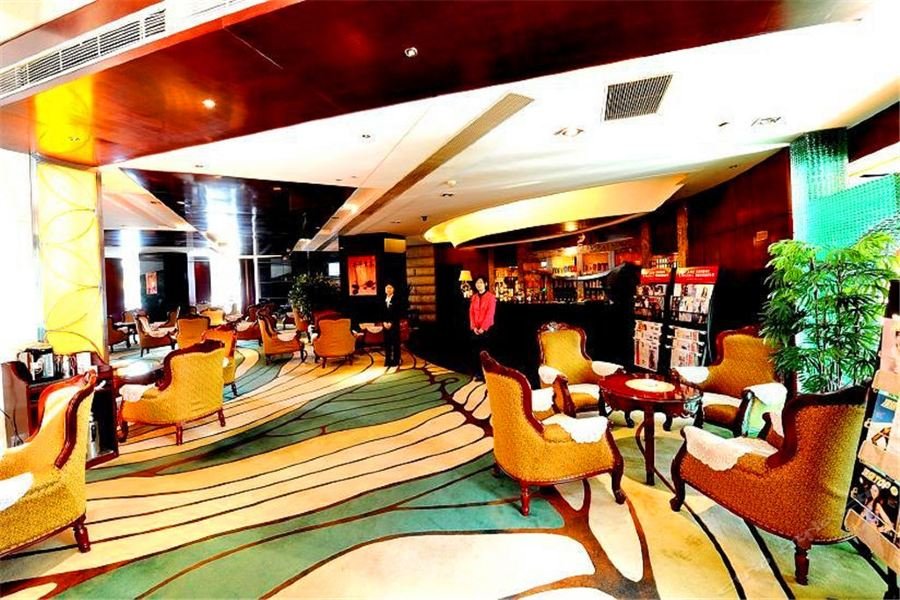 Фото 108714615040