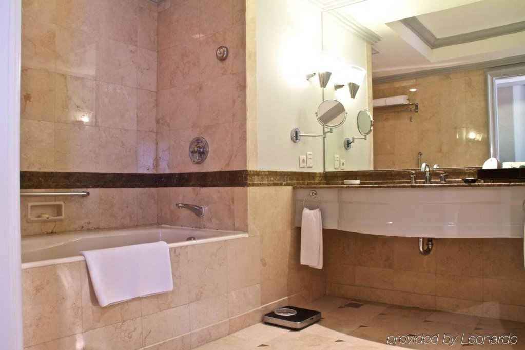 Фото Wyndham Casablanca Jakarta