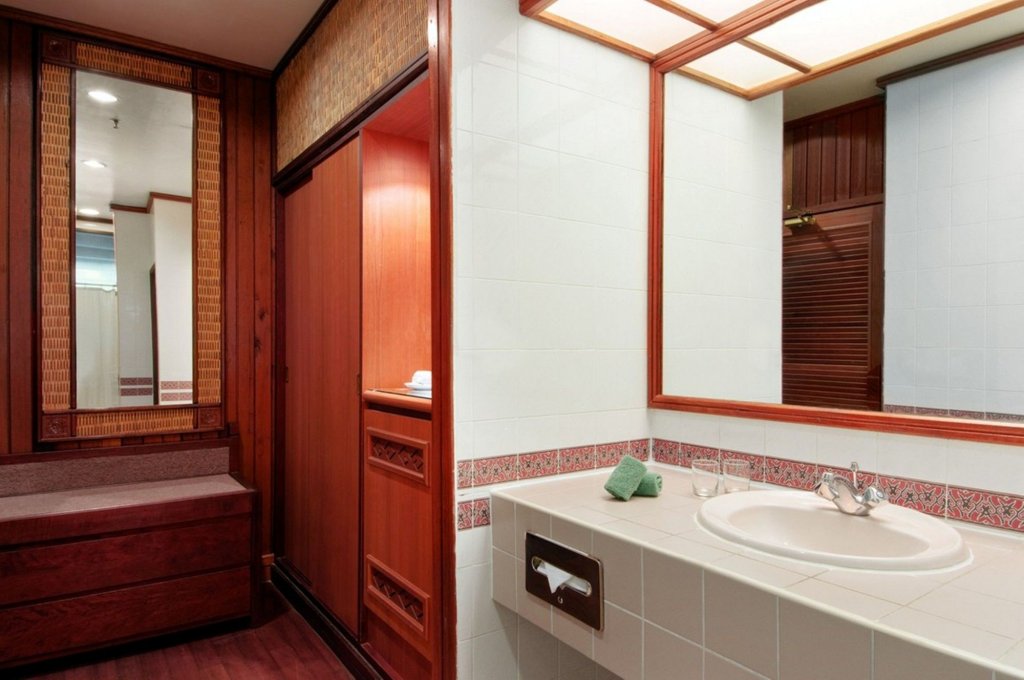 Фото Hotel Longhouse