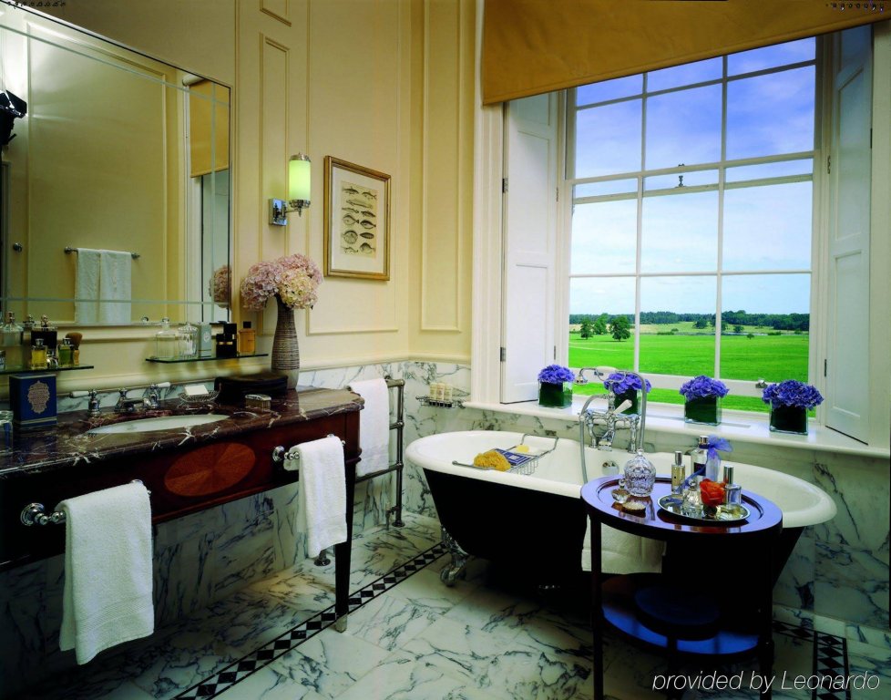 Фото Four Seasons Hotel Hampshire