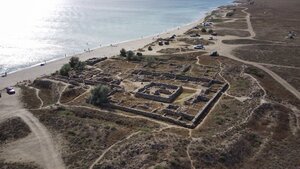 Belyaus (Autonomous Republic of Crimea, Chernomorskiy rayon, Okunevskiy selskiy sovet, urochishche Belyaus), landmark, attraction