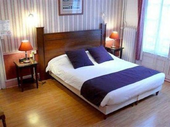 Фото Brit Hôtel Les Comtes de Champagne Centre Historique