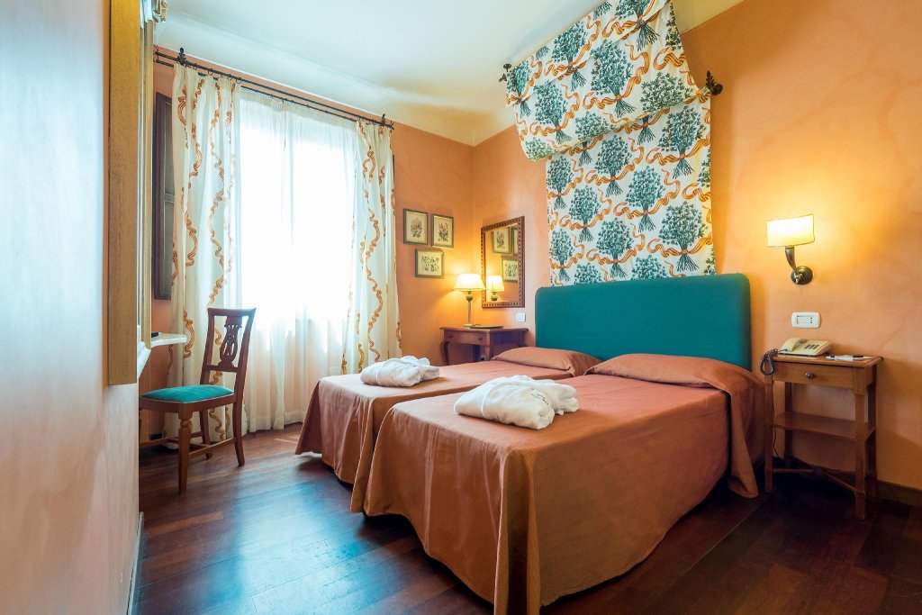 Фото Hotel Vecchio Borgo