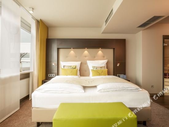 Фото Hotel Platzhirsch