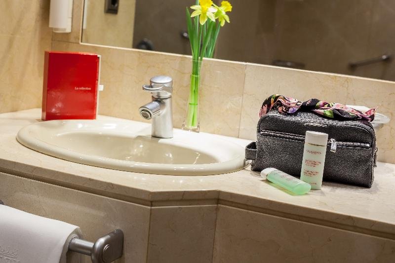 Фото Wellington Hotel & SPA Madrid