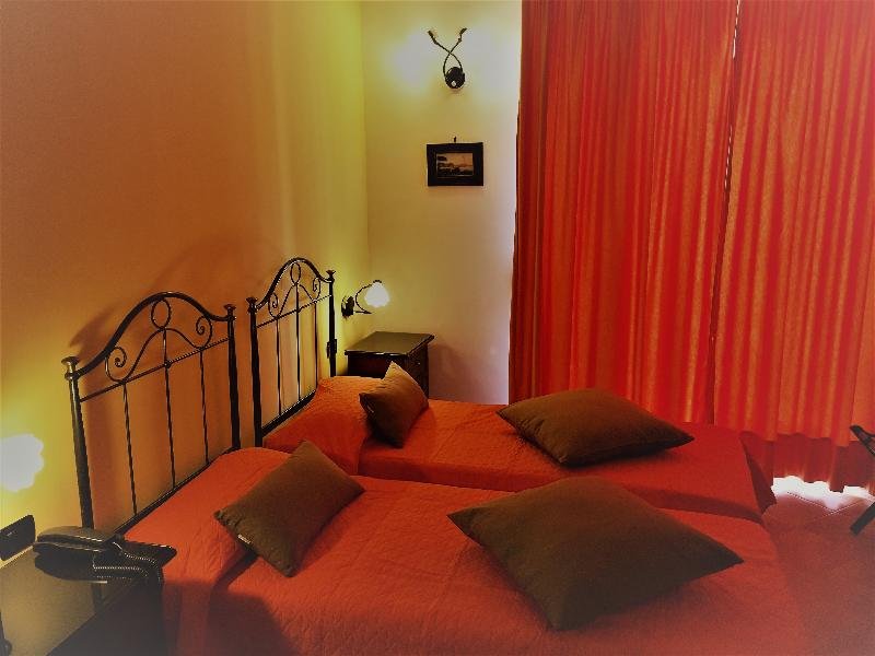 Фото Hotel Neapolis