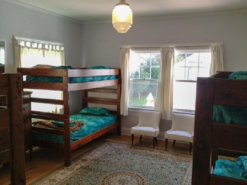 Фото Orange Drive Hostel