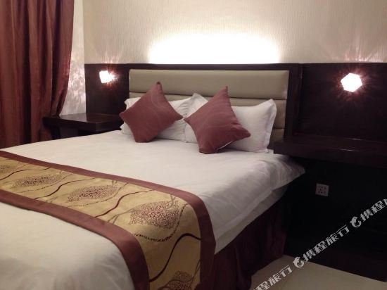 Фото Regency Grand Suites