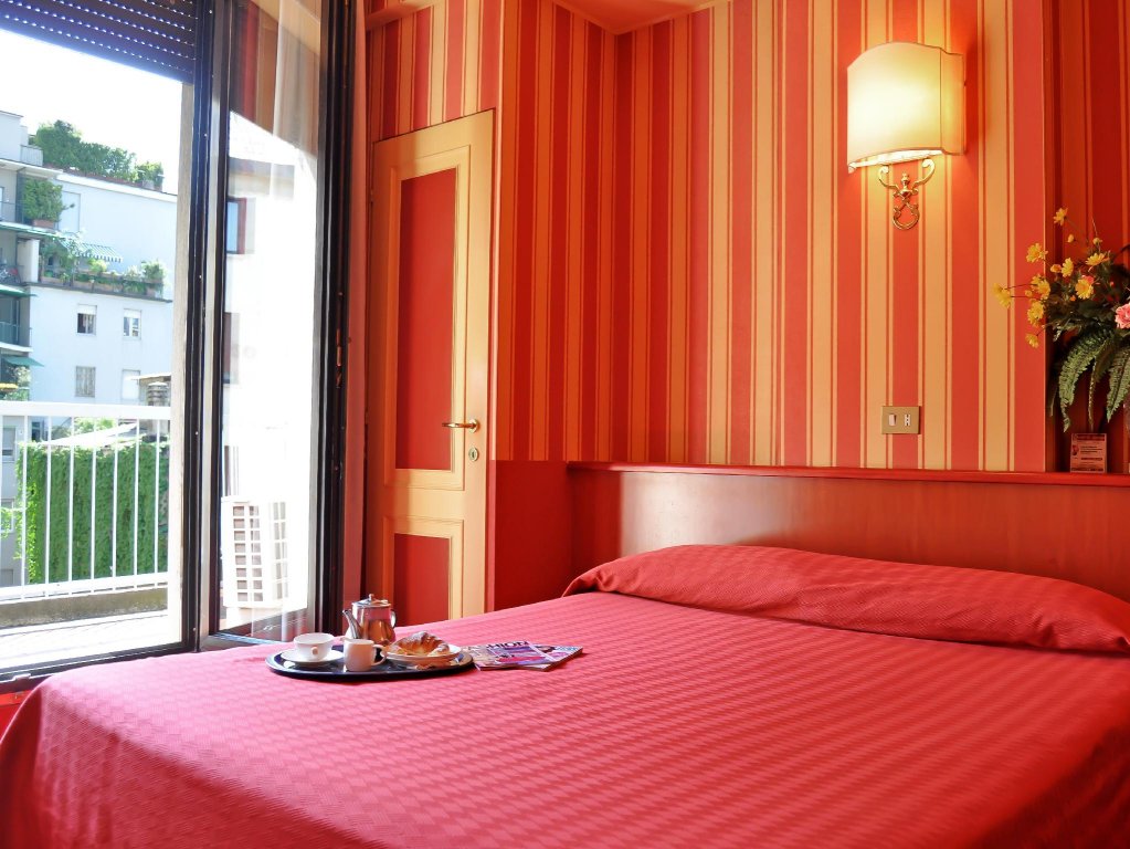 Фото Hotel Garda