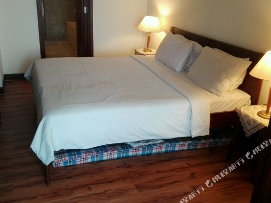 Фото Excellent Service Suites at Times Square