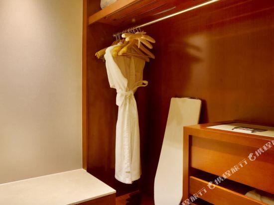 Фото Citic Ningbo International Hotel