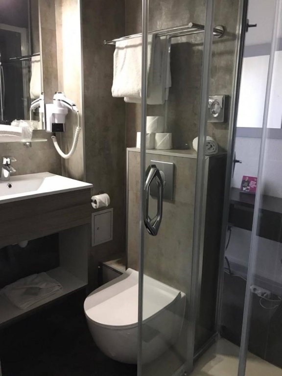 Фото Le Bristol Strasbourg Centre Gare