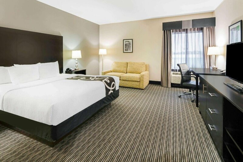 Гостиница La Quinta Inn & Suites by Wyndham Rockport - Fulton