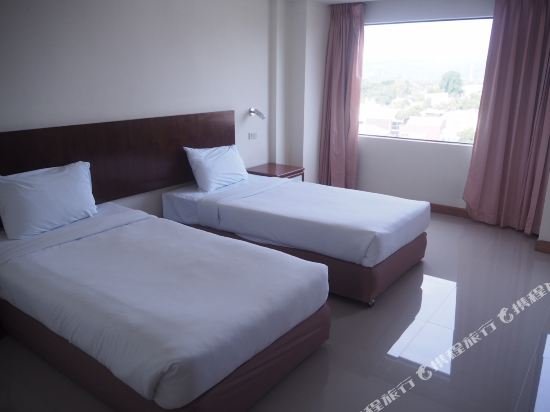 Фото Sinkiat Thani Hotel