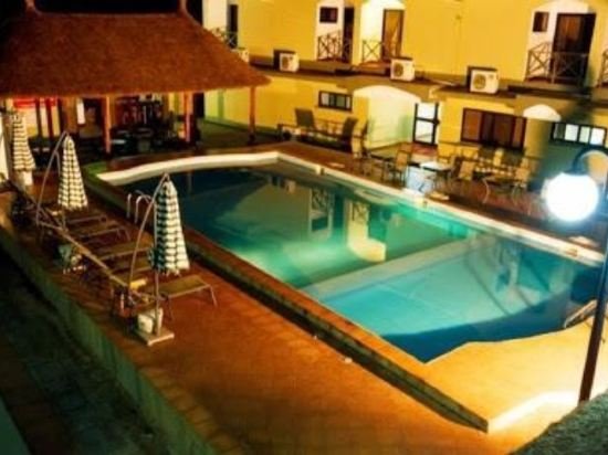 Фото Sunlodge Hotel