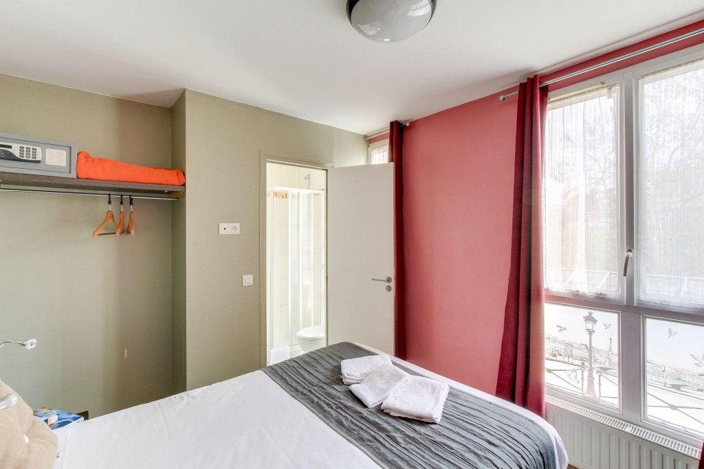 Фото Le Montclair Montmartre by River