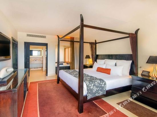 Фото Secrets Wild Orchid