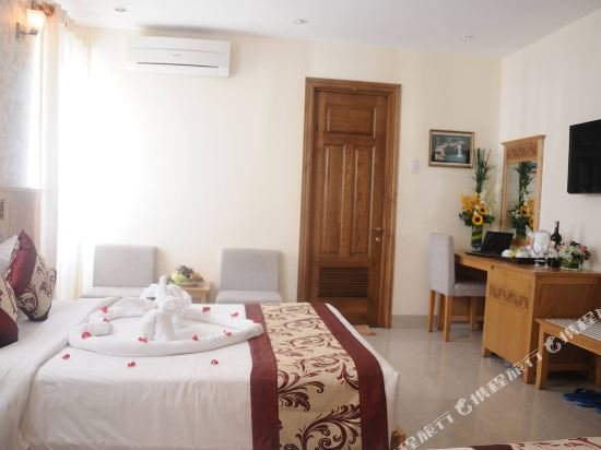 Фото Sophia Sky Hotel