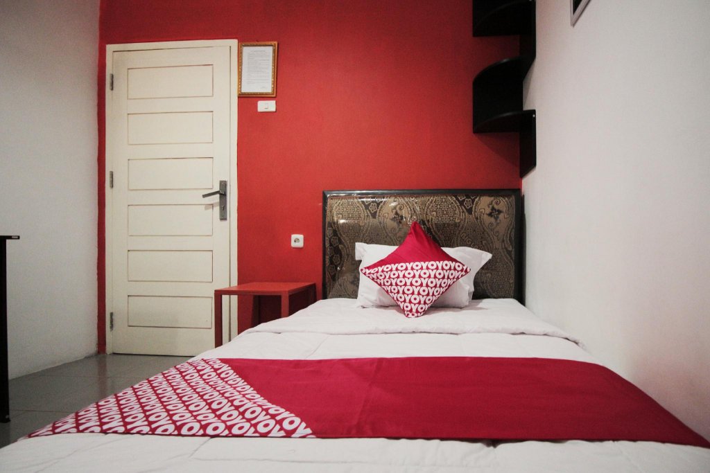 Фото Oyo 530 Guest House Omah Anakku Syariah