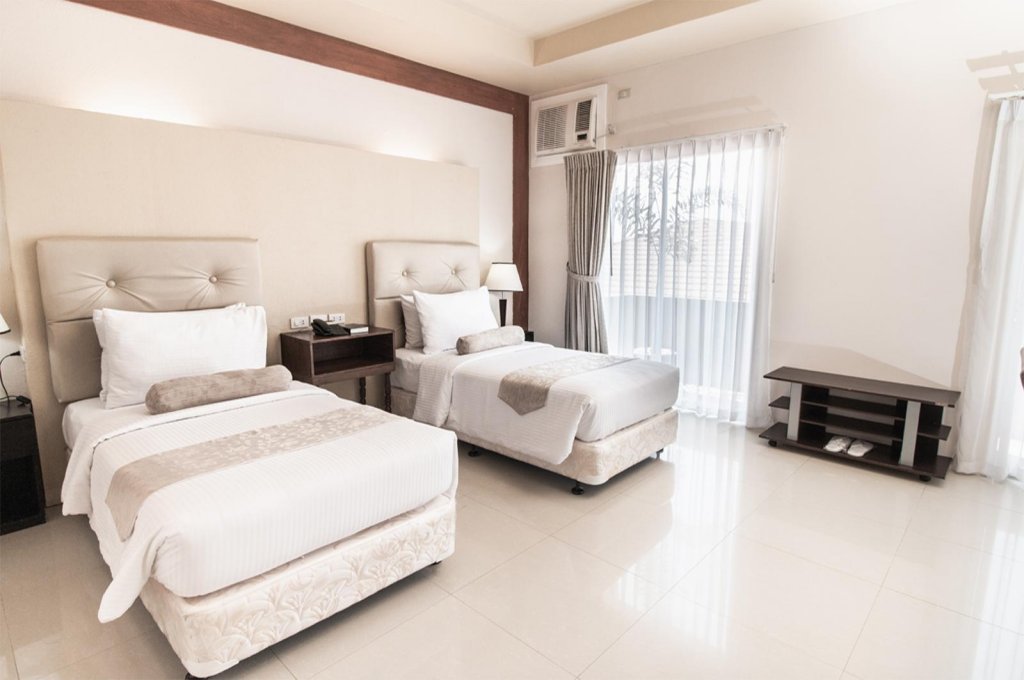 Фото Sierra Hotel