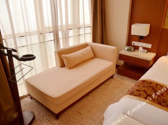 Фото Landison Plaza International Hotel Zhenjiang