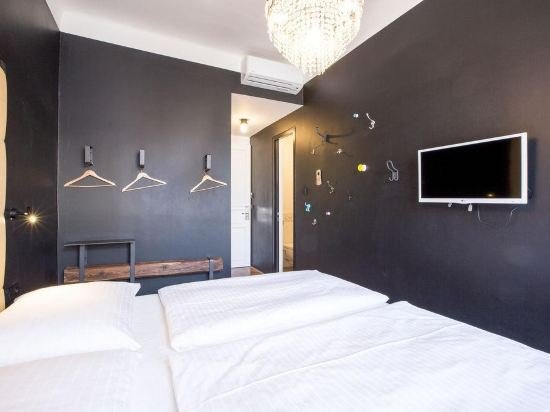 Фото Miss Sophie's New Town