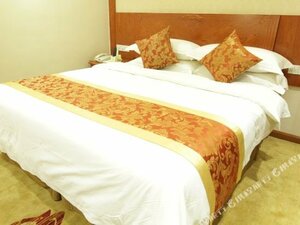 Гостиница Vienna Classic Hotel Pingliang Kongtong Avenue Hotel Branch