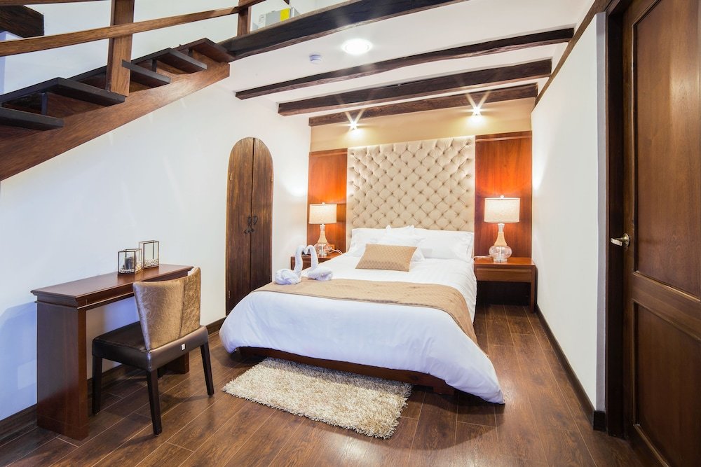 Фото Felicia Hotel & Suites