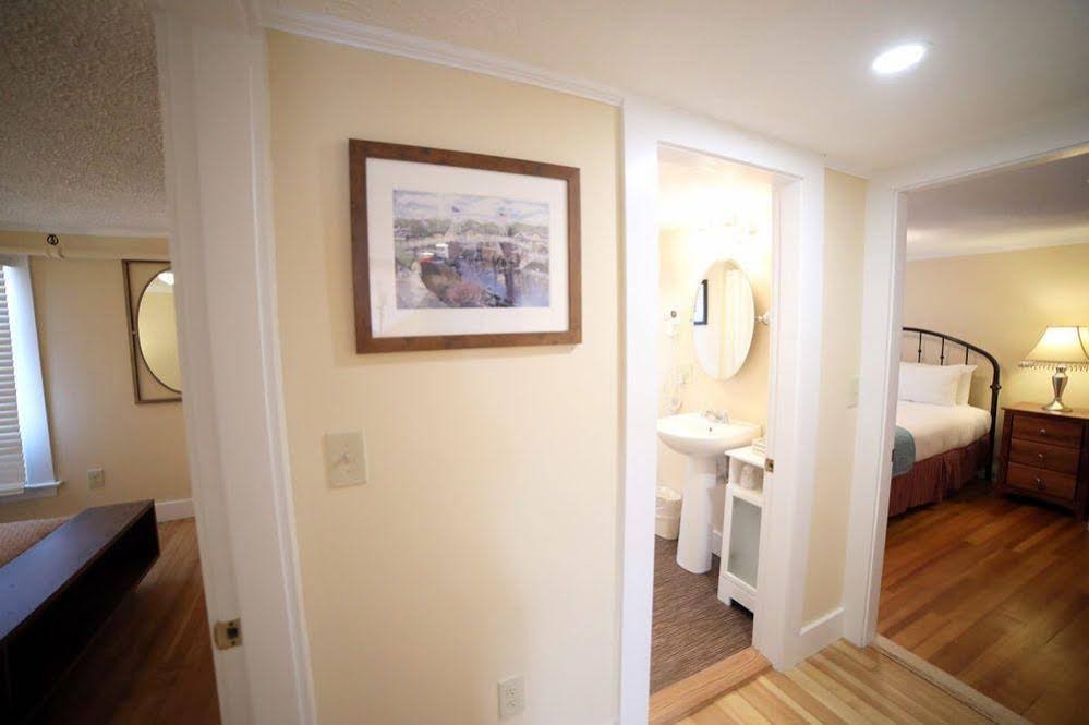 Фото The Kennebunk Inn