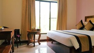 Angkor Vireak Chey Hotel (Krong Siem Reap, East River Street), hotel